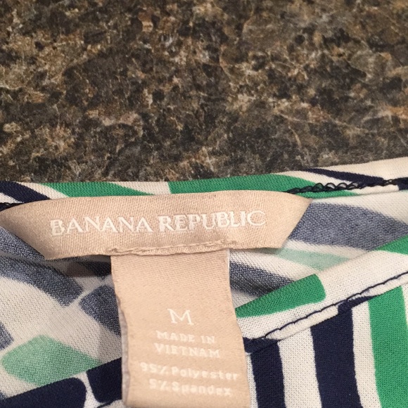 Banana Republic sleeveless blouse - Picture 4 of 5